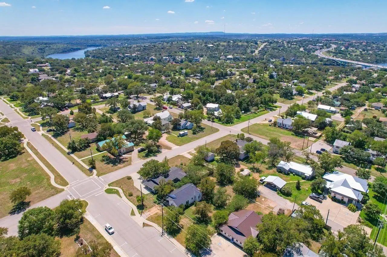 Christmas lights in Marble Falls